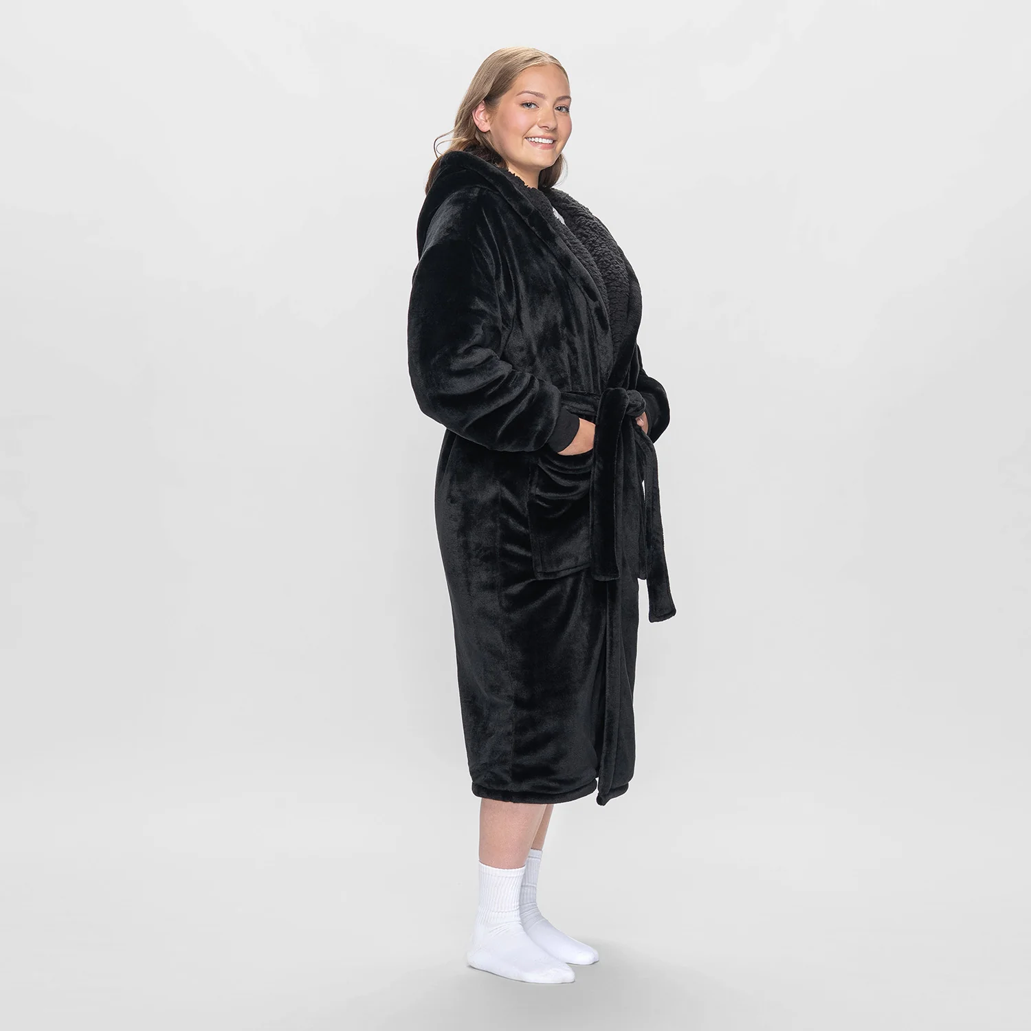 All Black - Image 4