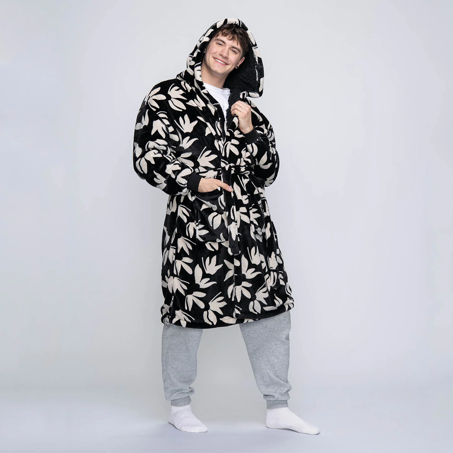 Black Floral - Image 4