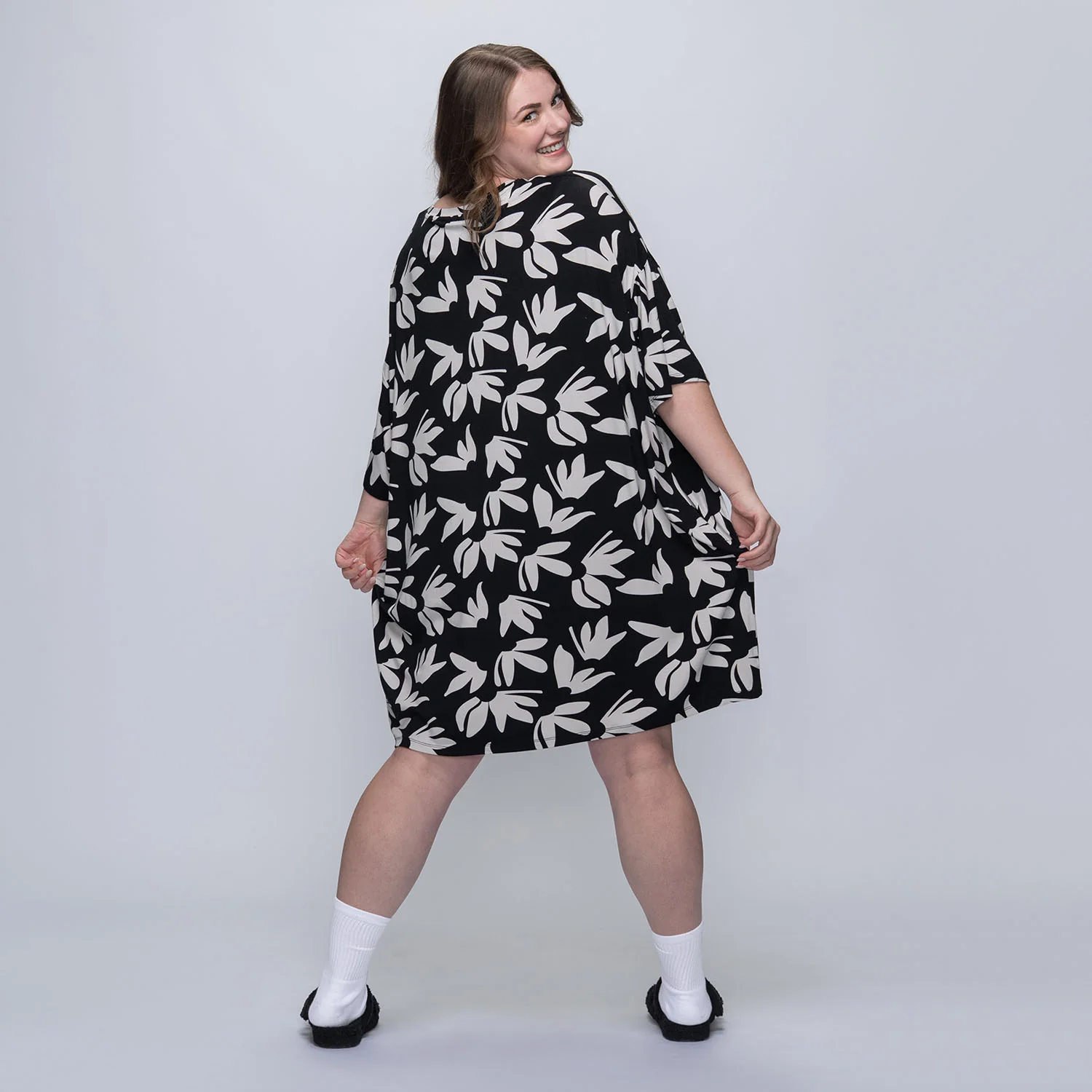 Black Floral - Image 6
